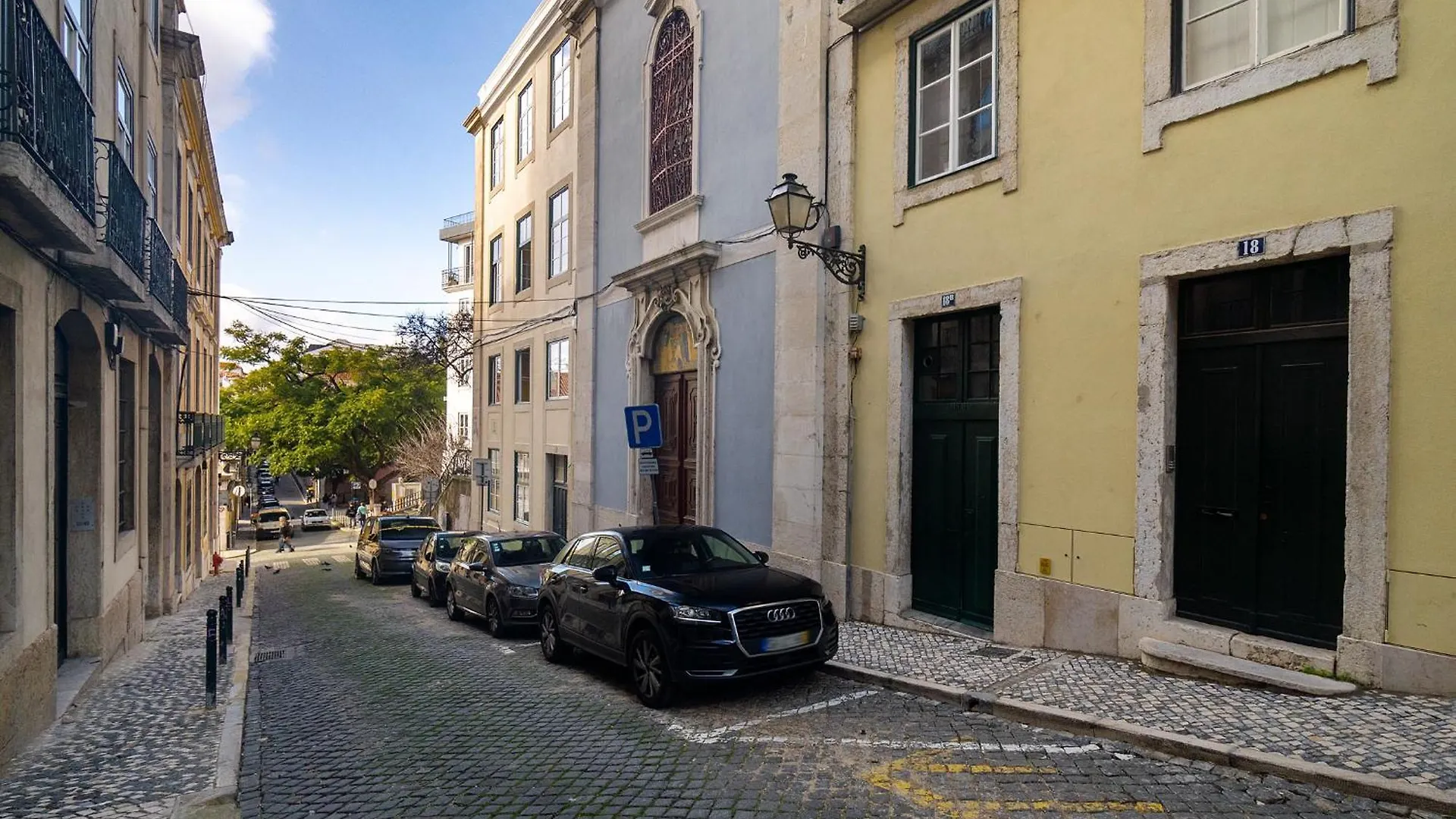 Апартаменты Whome Ultimate Lisbon Stay! Mid-Term Duplex With Terrace
